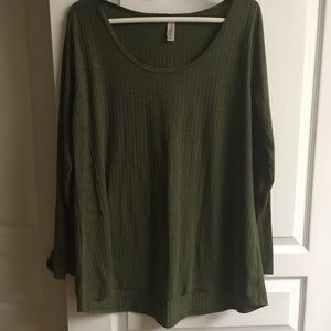 Lularoe Ladies knit top